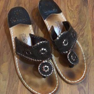 Jack Rogers Sandals with chunky heel. Brown and bronze size 9